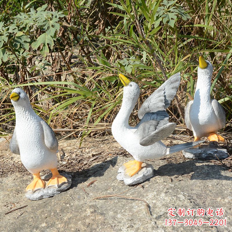 太原象征和平的和平鸽雕塑
