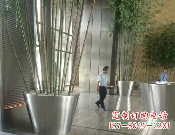 太原品质不锈钢花盆景观雕塑