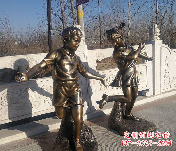太原浪漫圆满的精美花篮雕塑
