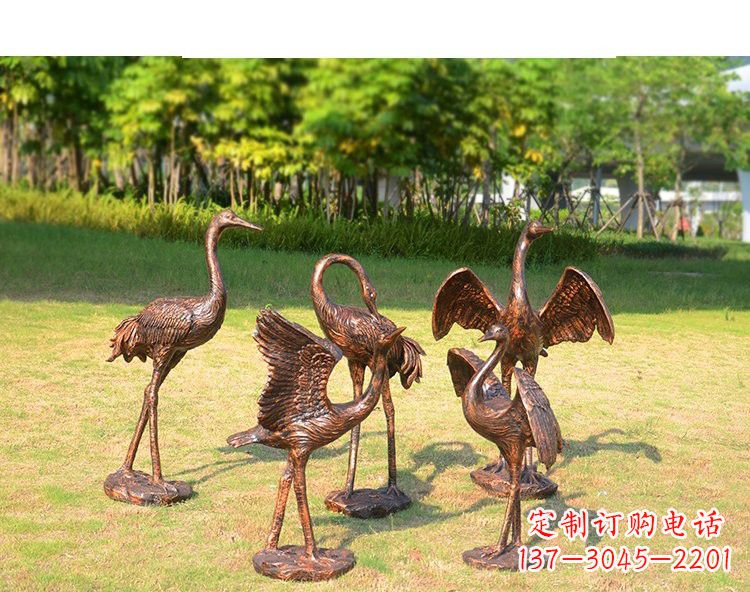 太原仿铜钢玻璃摇头仙鹤雕塑