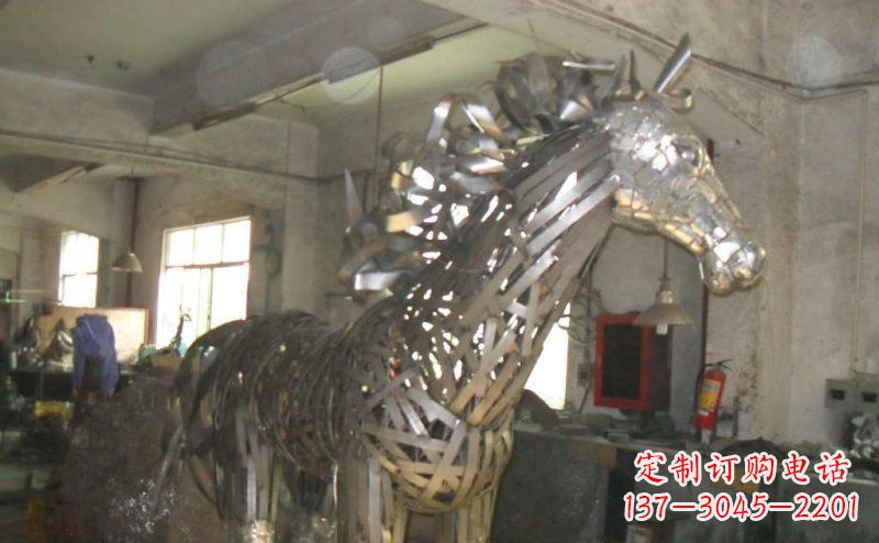 太原不锈钢抽象马动物雕塑