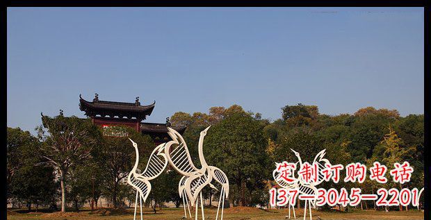 太原中领雕塑的精美不锈钢仙鹤雕塑
