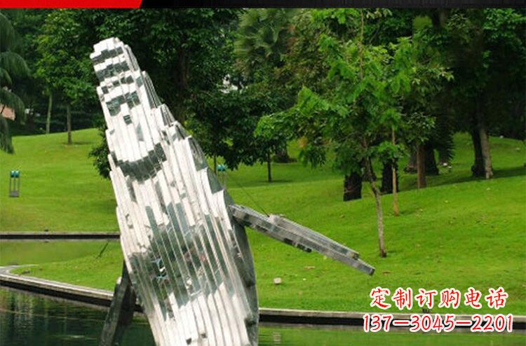 太原温馨活泼的不锈钢动物企鹅雕塑