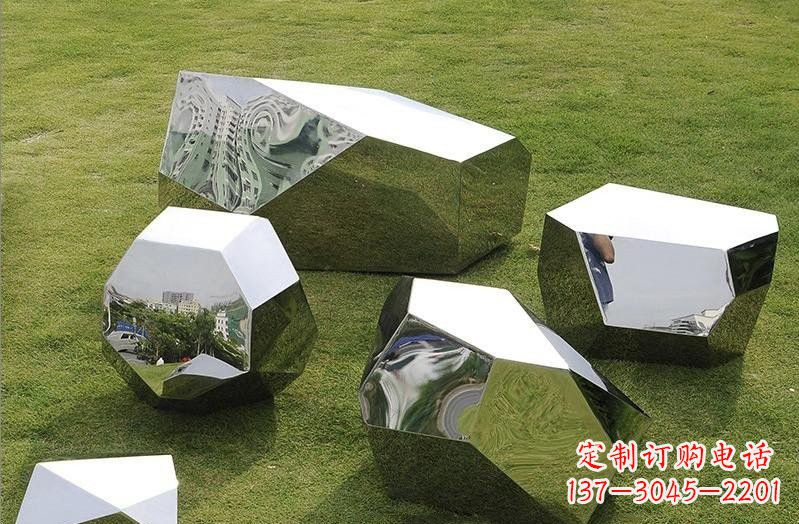 太原精美不锈钢鹅卵石几何雕塑