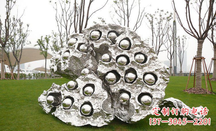 太原不锈钢莲蓬雕塑浓缩东方文化的美感