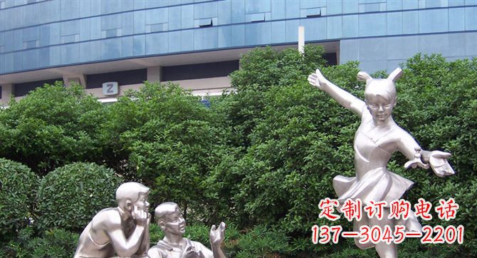 太原优质不锈钢学生人物雕塑