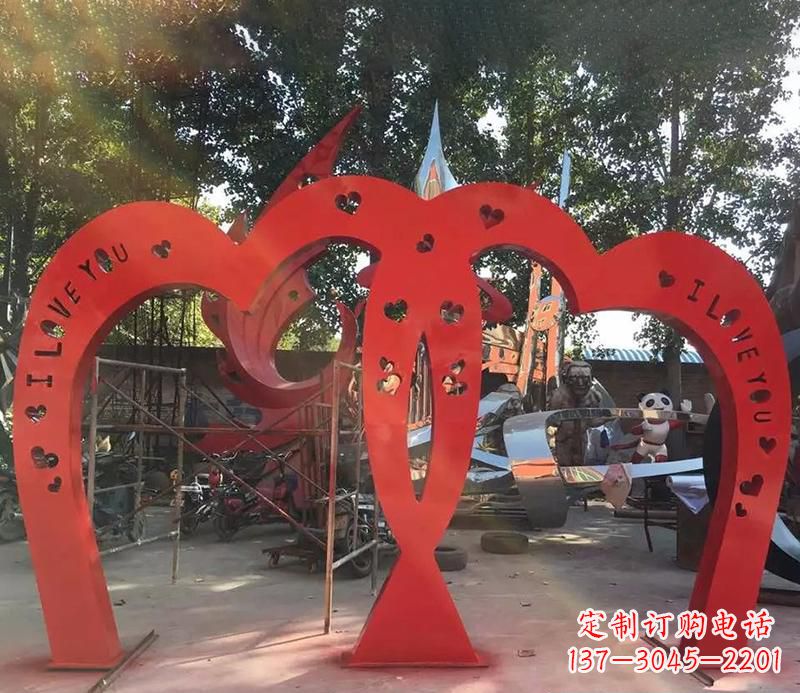 太原中领雕塑新款不锈钢心形拱门雕塑