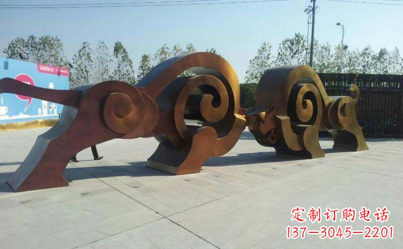 太原公园抽象牛动物铜雕