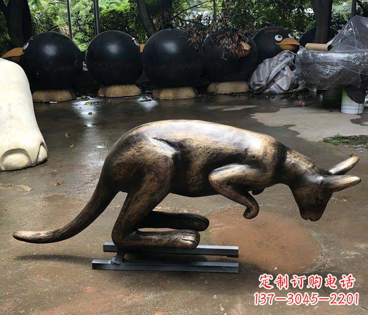 太原中领雕塑袋鼠铜雕