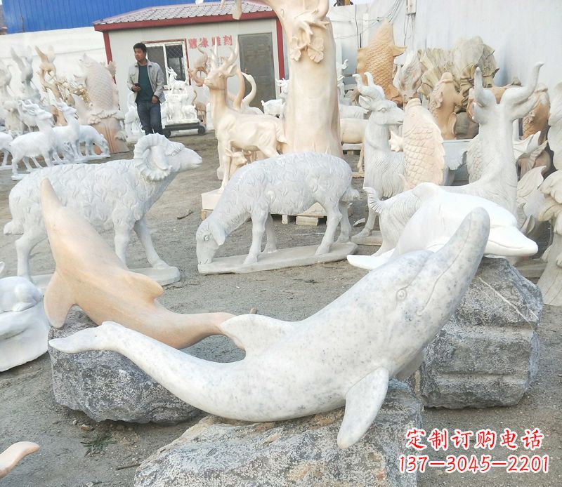 太原公园动物海豚石雕