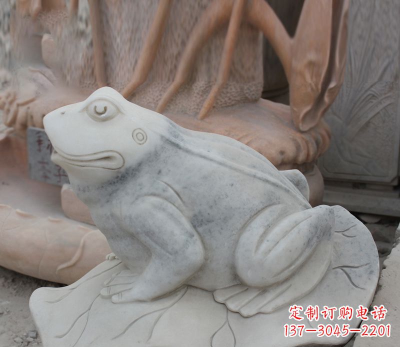 太原青蛙雕塑生动逼真的公园动物雕塑