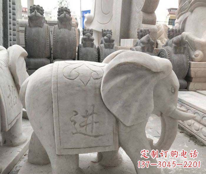 太原公园动物石雕小象