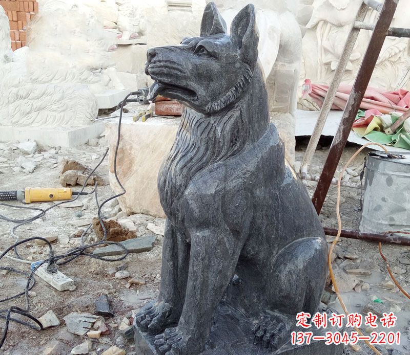 太原狗雕塑,以自然主题展现美丽艺术