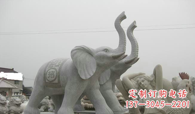 太原公园动物长鼻大象石雕