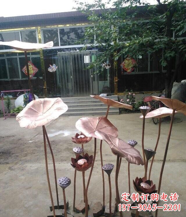太原精美锻铜荷叶雕塑