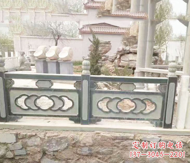太原公园仿古栏板石雕