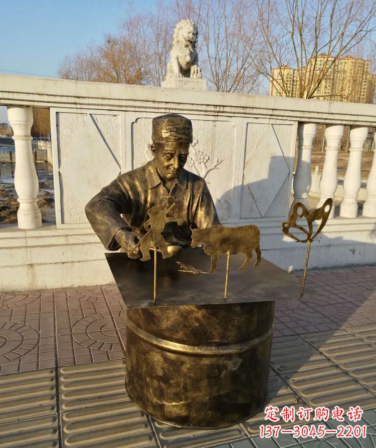 太原公园画糖人的人物铜雕