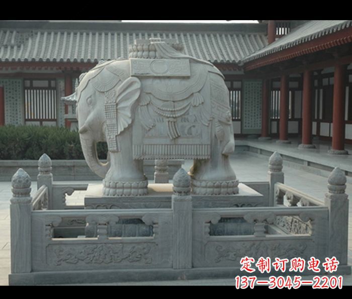 太原公园景观驮宝大象石雕