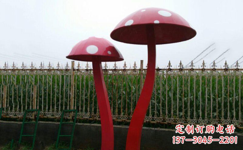 太原精致蘑菇不锈钢雕塑