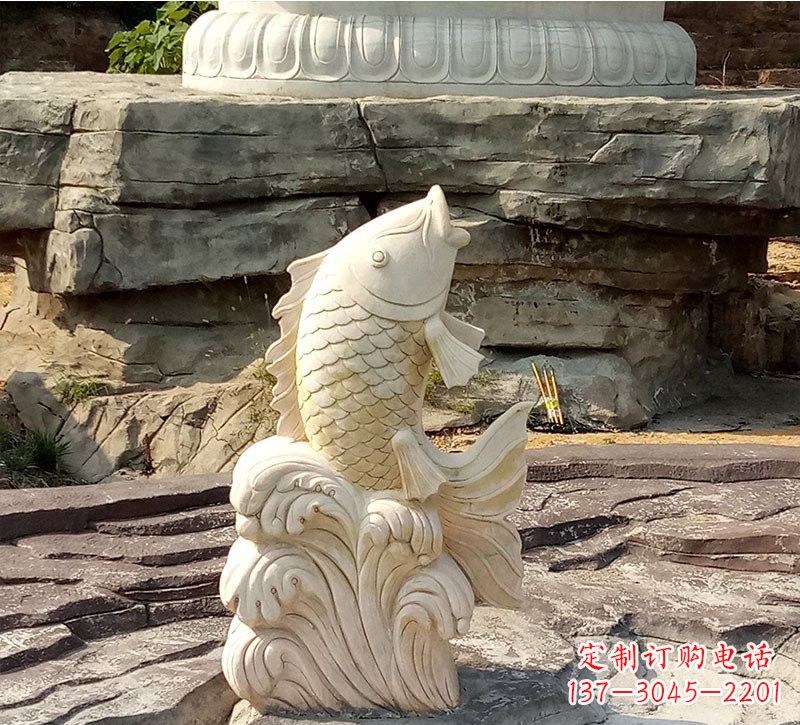 太原室外公园鲤鱼石雕装饰