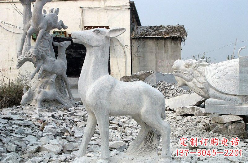 太原青石仿古小鹿雕塑,精美优雅