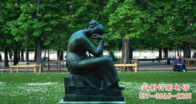 太原经典精美女人铜雕