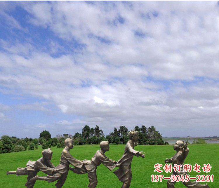 太原铜雕老鹰抓小鸡游戏人物雕塑
