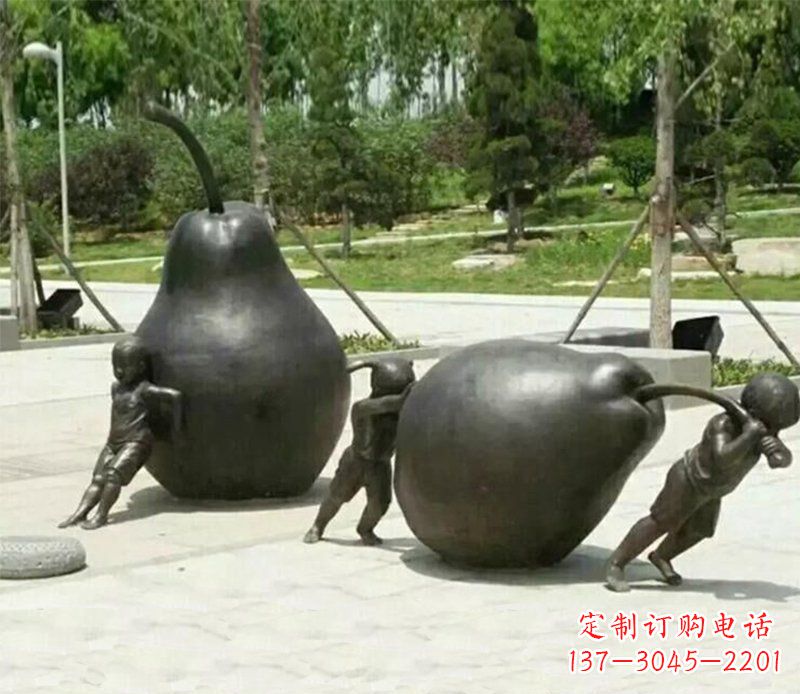太原迷人的孩童铜雕