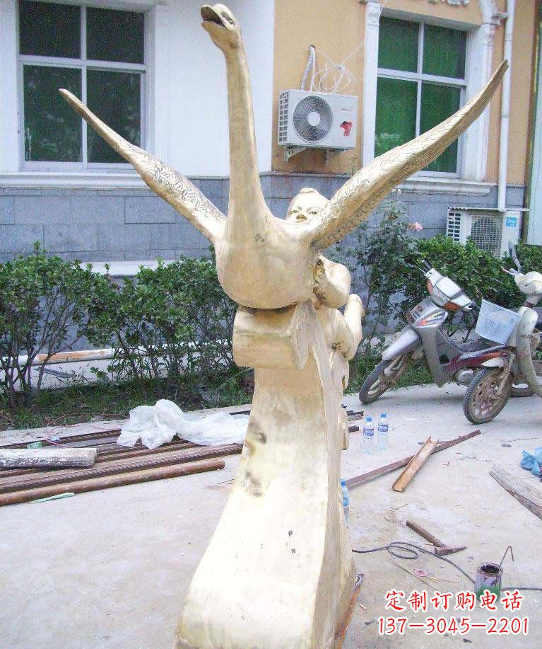 太原孩子与天鹅·梦幻铜雕