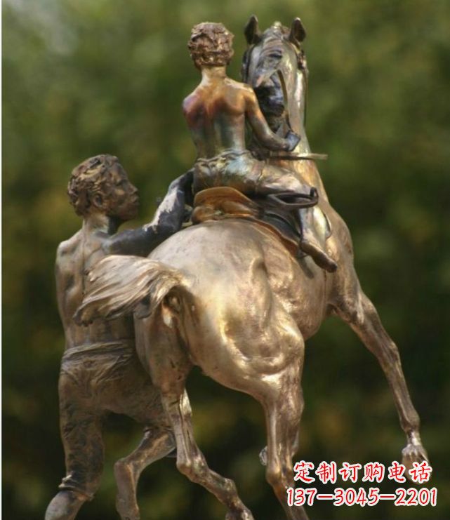 太原浪漫无限,精致骑马铜雕