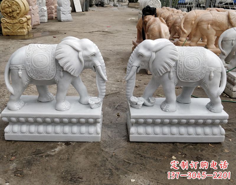 太原古代门前两侧大象石雕