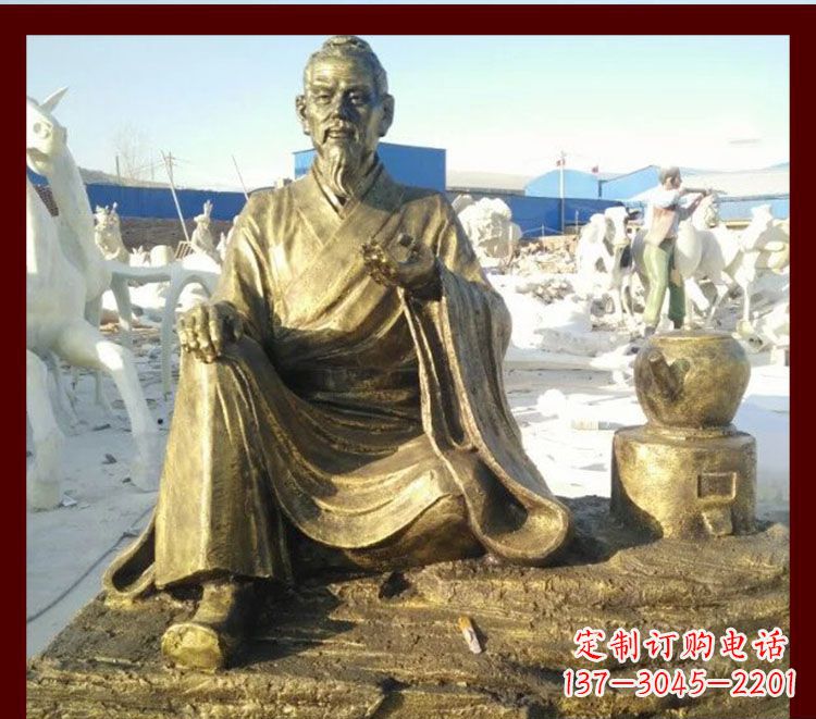 太原古代名人熬中药的张仲景铜雕