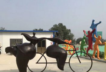 太原青春无悔，精致自行车雕塑