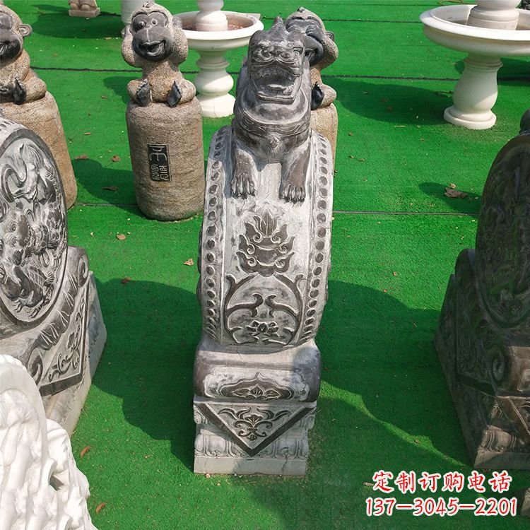 太原古代石雕狮子门墩雕塑