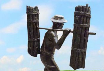太原精美老人铜雕，传承古代挑柴精神