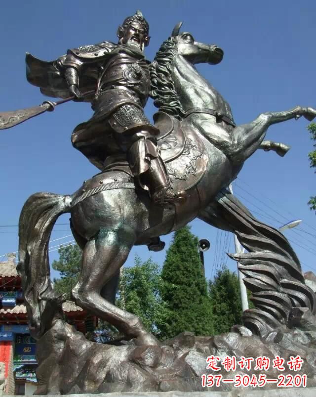 太原精美绝伦的关公骑马雕塑