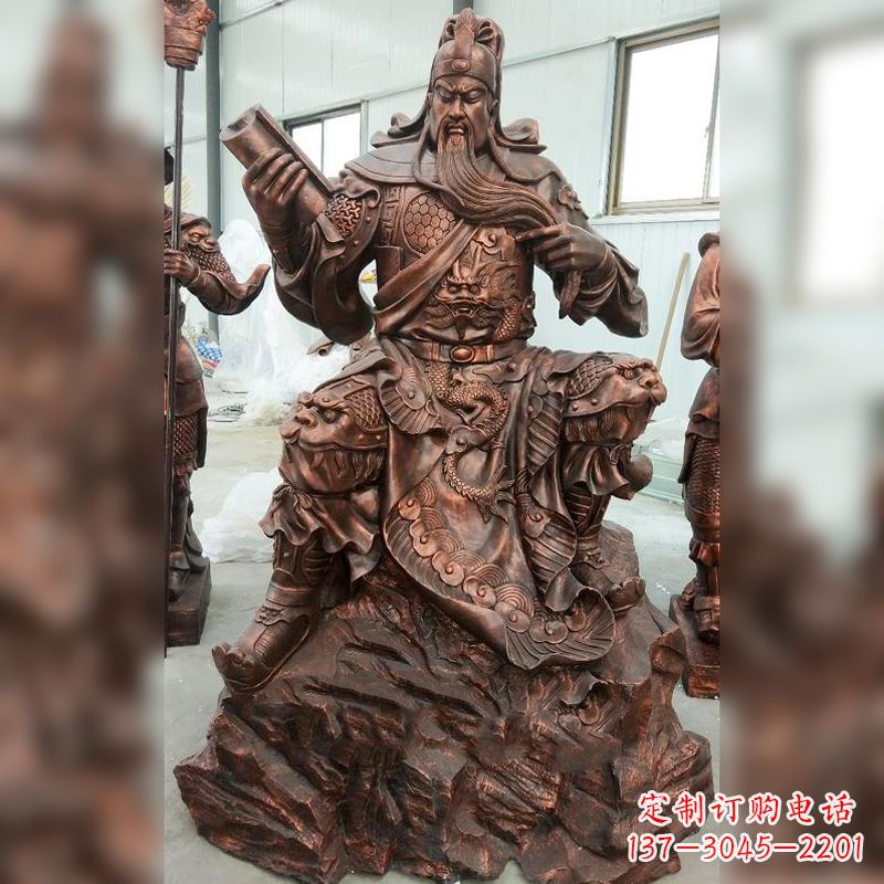 太原文化历史写照:关羽夜读春秋雕塑