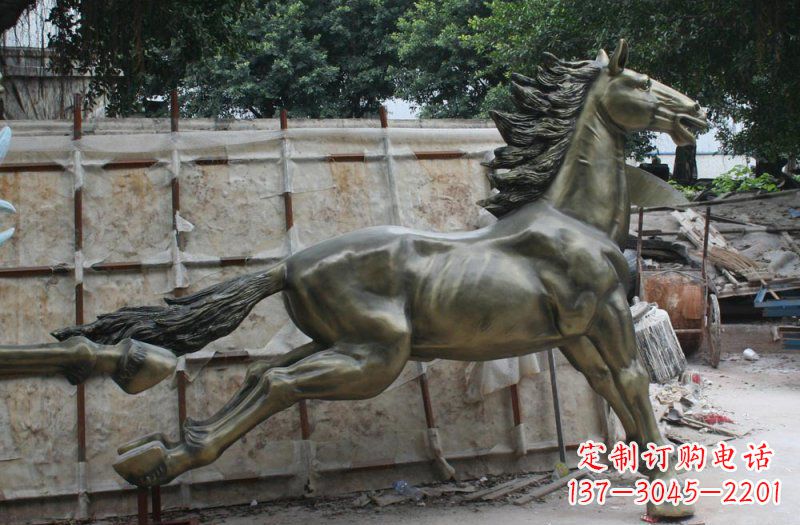 太原逸致领雕:广场奔马动物铜雕