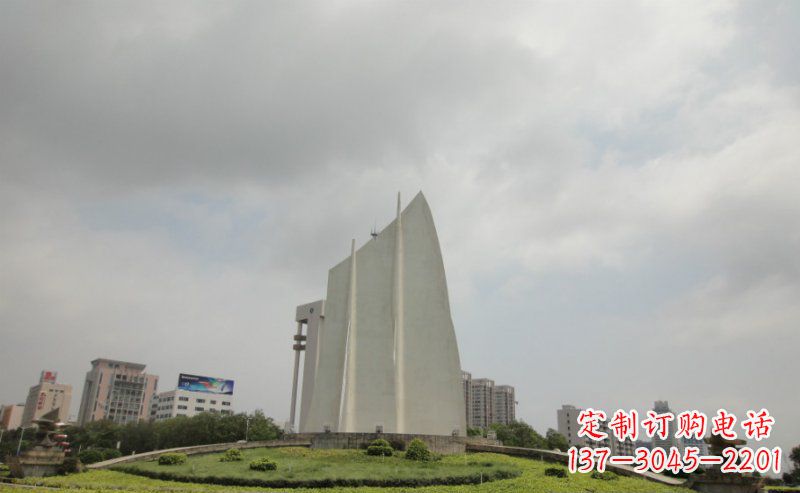 太原广场不锈钢抽象船帆雕塑 (2)