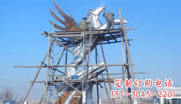 太原广场不锈钢飞马雕塑