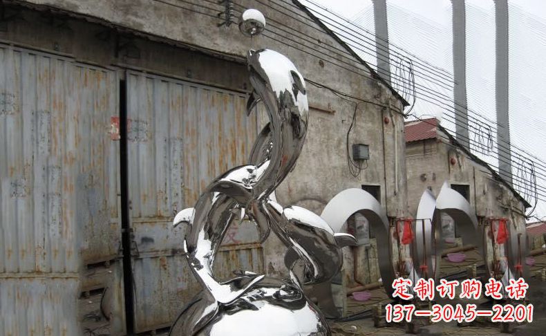 太原海洋精灵的象征:汇中领雕塑出品的不锈钢海豚雕塑