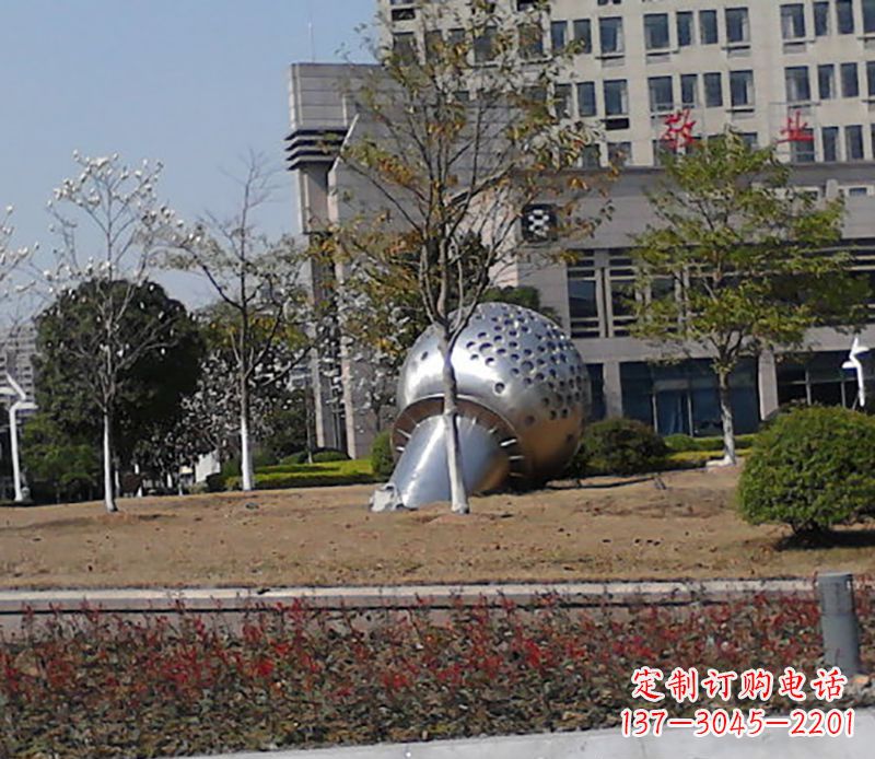 太原传统话筒雕塑,融合现代美学设计