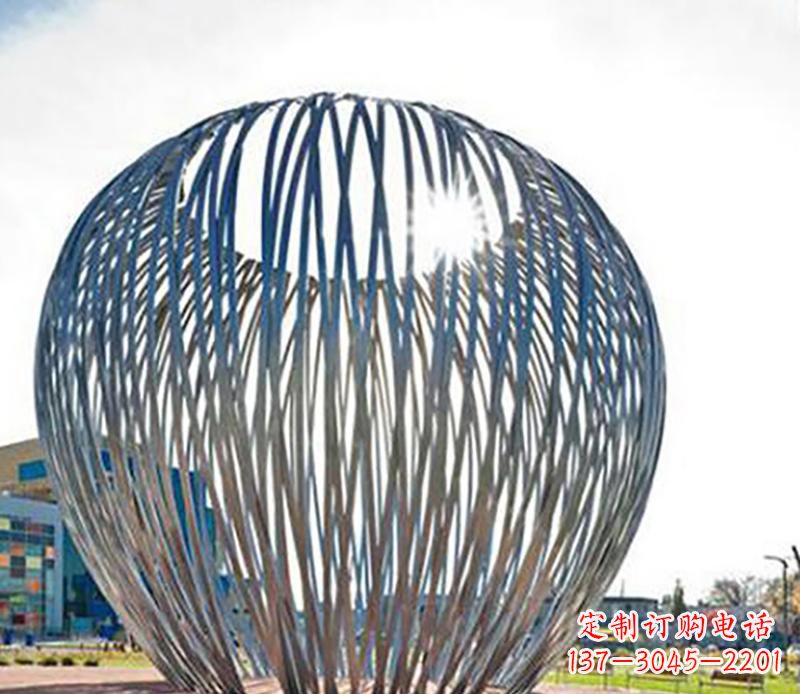 太原中领雕塑|铸就不锈钢树叶风雕塑
