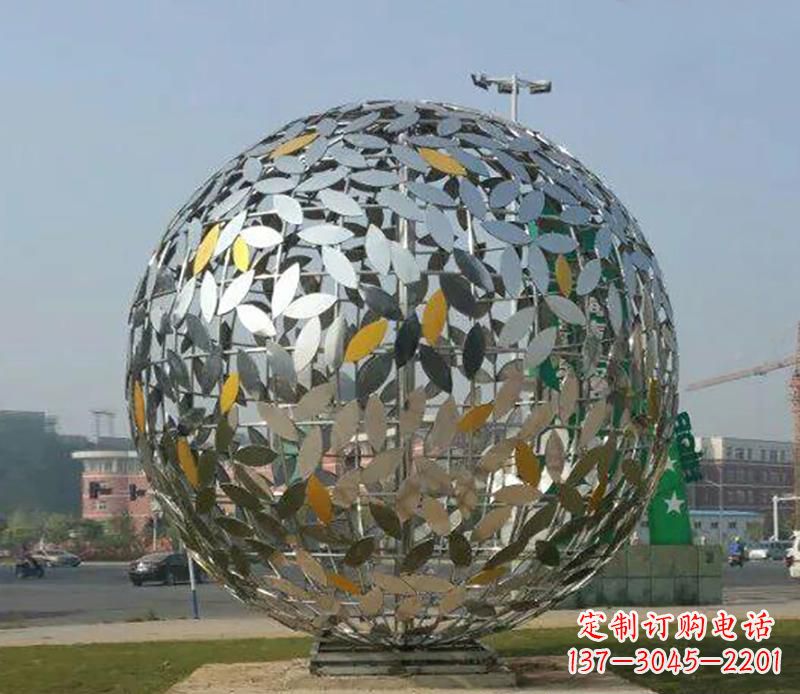 太原华丽曼妙的不锈钢树叶镂空球雕塑