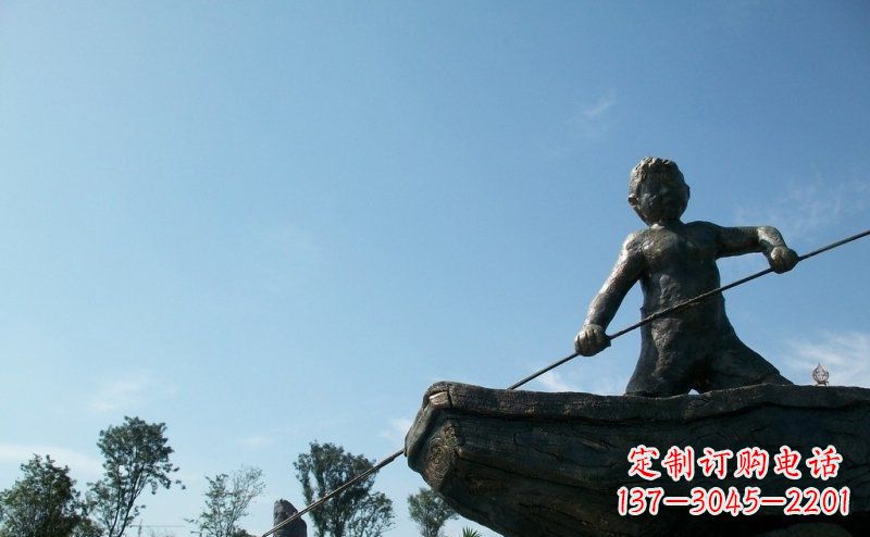 太原男孩撑船铜雕,营造童趣氛围