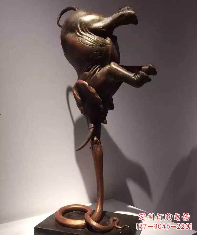 太原中领雕塑铜质大象倒立雕塑