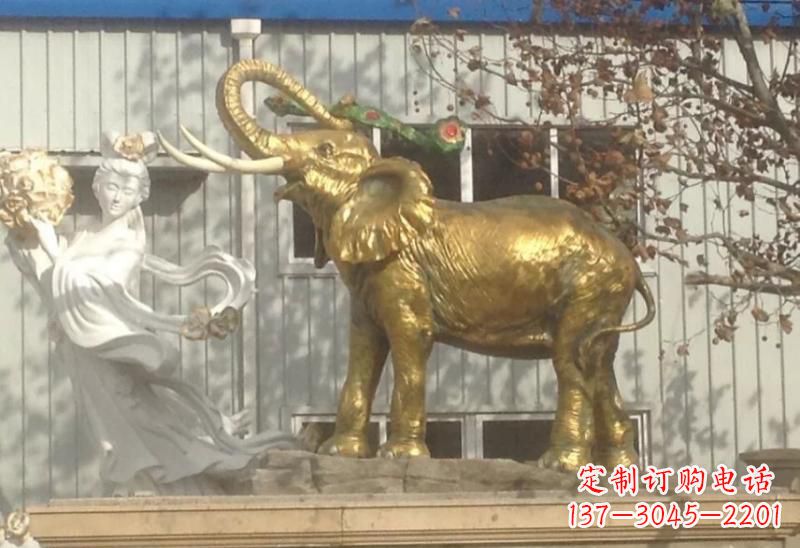 太原海洋之神的守护——大象雕塑