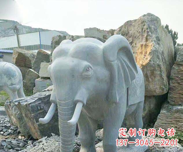 太原浓情大象雕塑,让爱更深刻