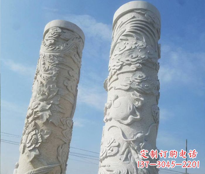 太原艺术化的广场龙柱石雕