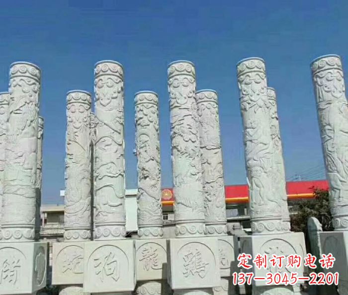 太原来自中国文化的十二生肖雕塑